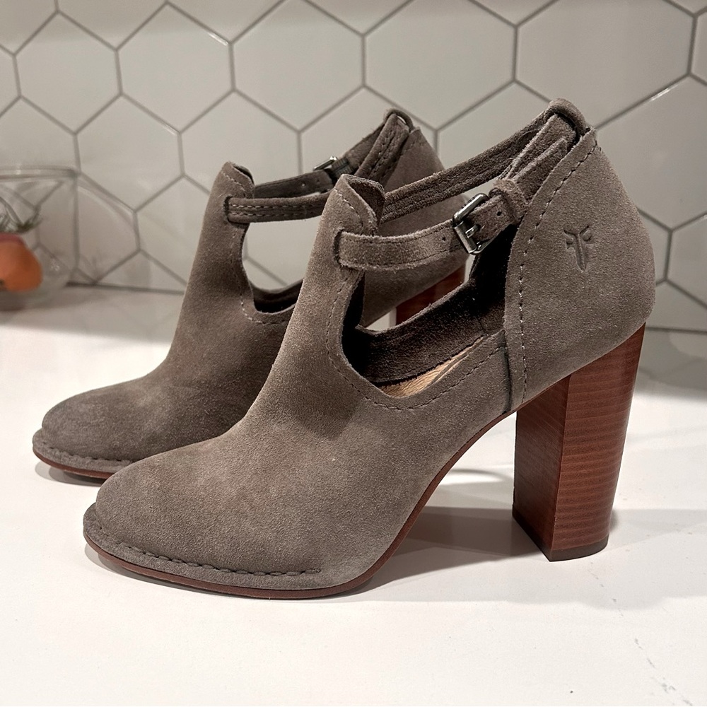 Like New, Frye Margaret Shooties, Size 7.5